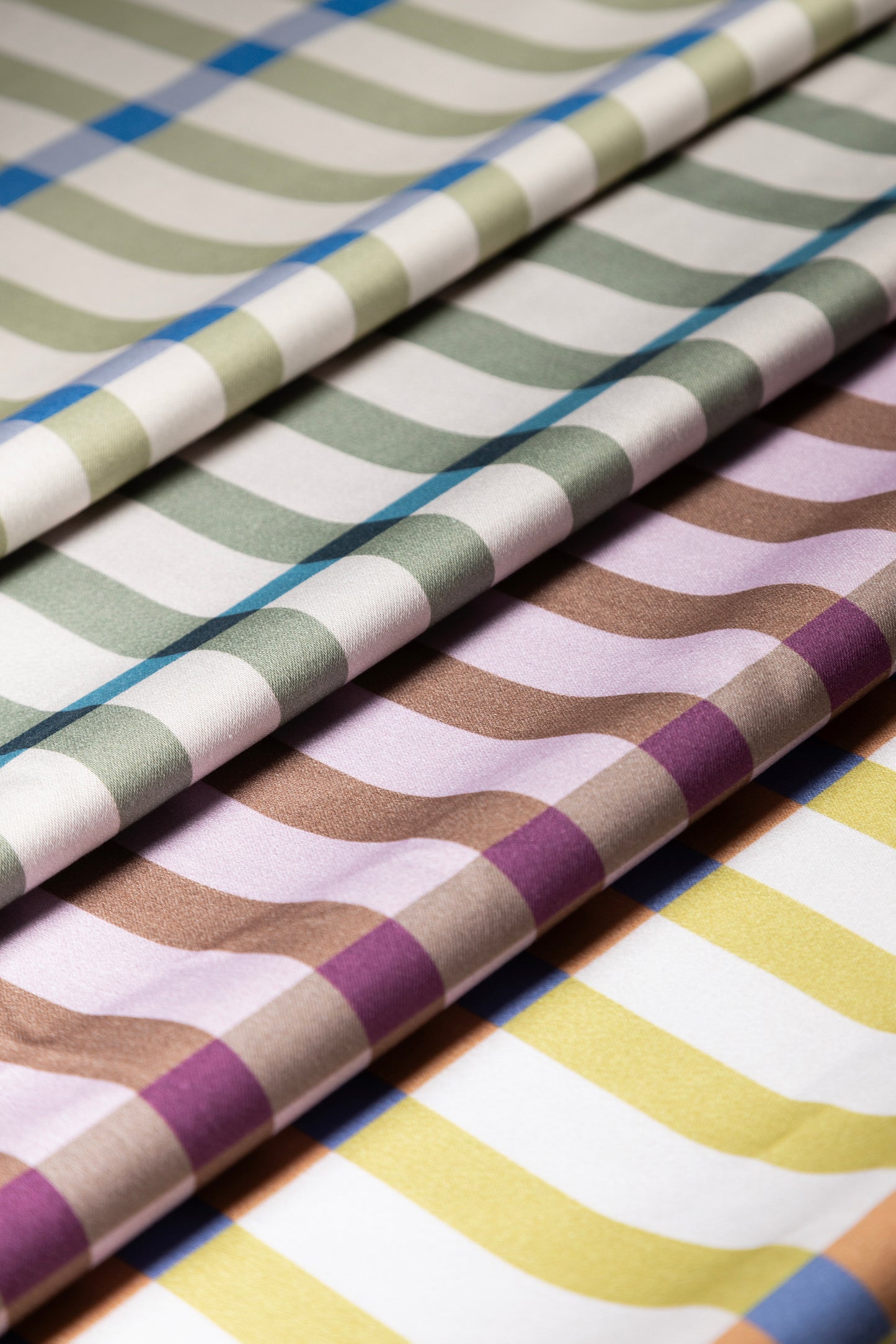 LOTE - Brown and light purple